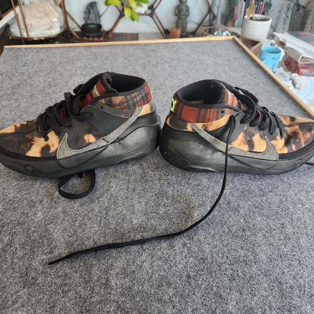 Nike KD bleached plaid